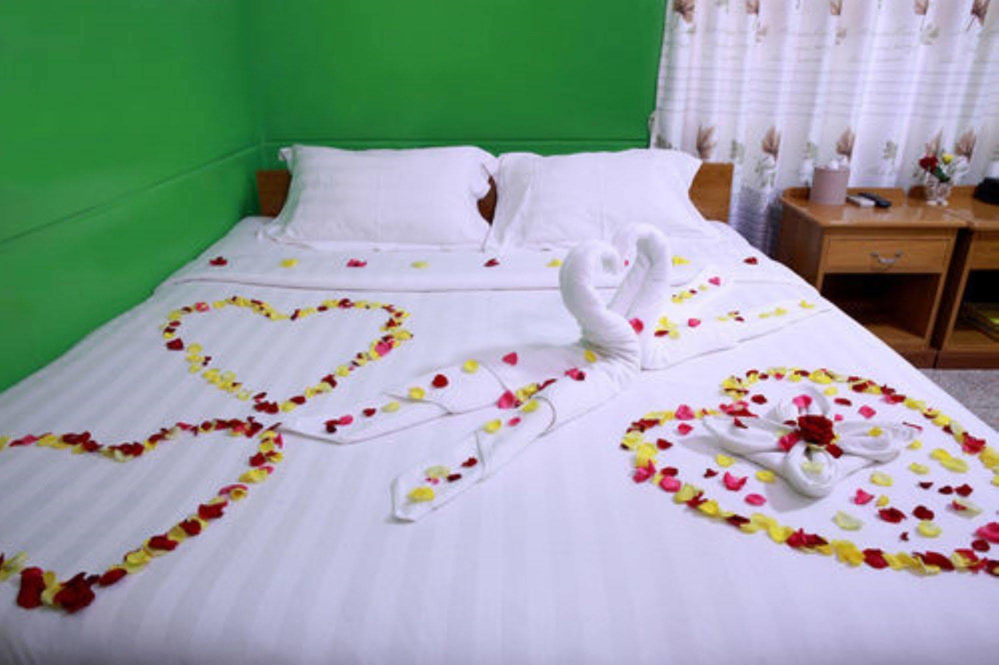 Hotel Venus Мандалай Экстерьер фото